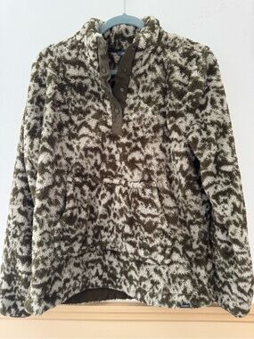 Eddie Bauer Cozy Plush-Print Pullover - Olive & Cream
